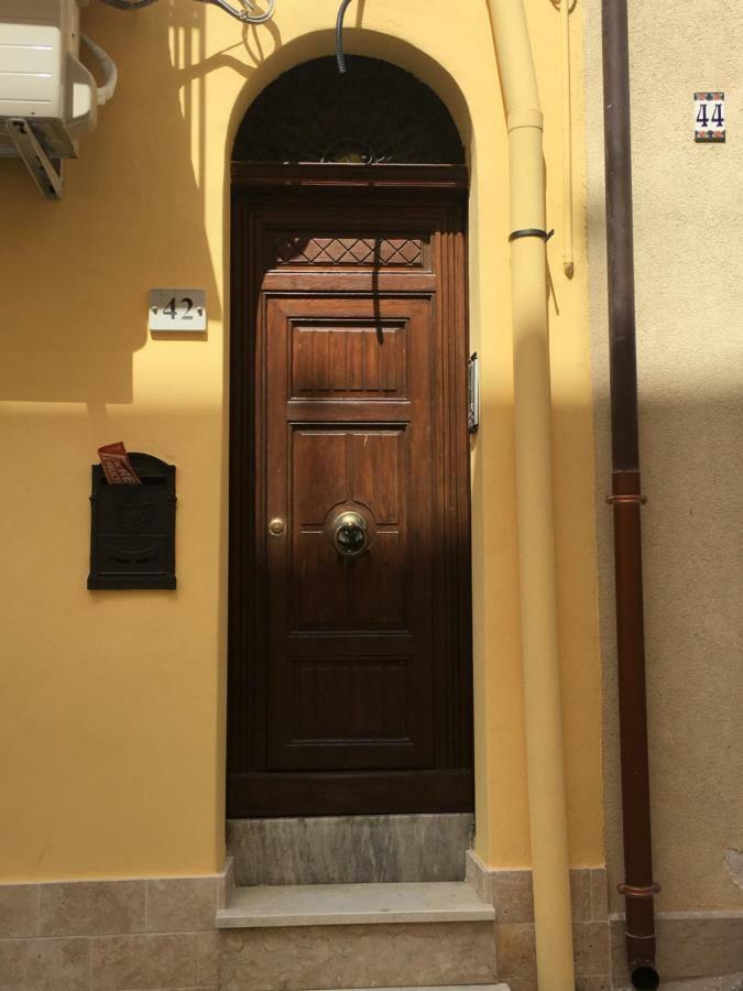 Casa Vacanze Mannina Кастелламмаре-дель-Гольфо Екстер'єр фото